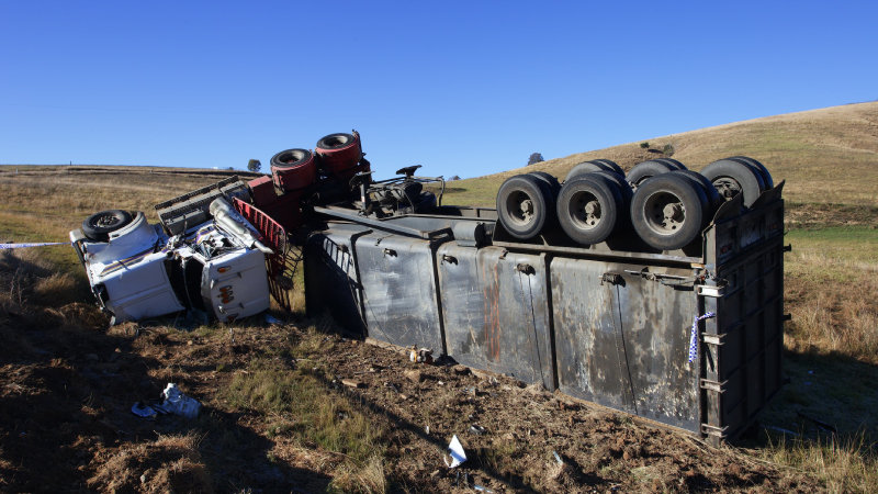 Tır kontrolden çıktı: Yaralılar var Lorem ipsum gibi yapay metinler yerine, gerçek anlam taşıyan bu