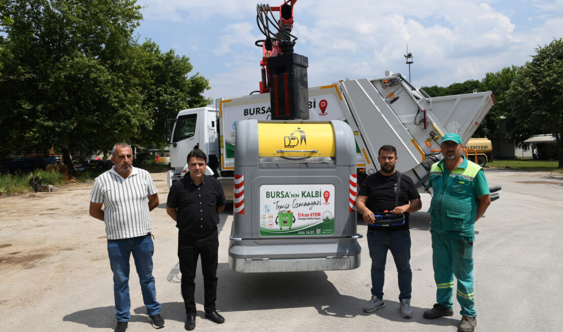 Osmangazi Belediyesi, koku, bakteri ve çöp suyu oluşumunun önüne geçerek