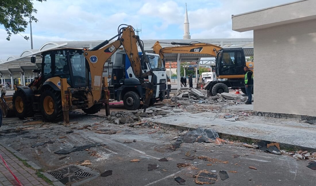 Bursa Terminali’nde altyapı çalışmaları hızlandı Bursa Büyükşehir Belediyesi, Şehirlerarası ve Uluslararası Otobüs Terminali’nde yaz aylarında