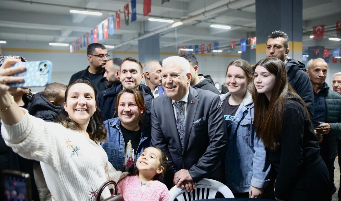 Bursa Büyükşehir Belediye Başkanı Mustafa Bozbey’in Ramazan ayında Yunuseli Mahallesi’ndeki