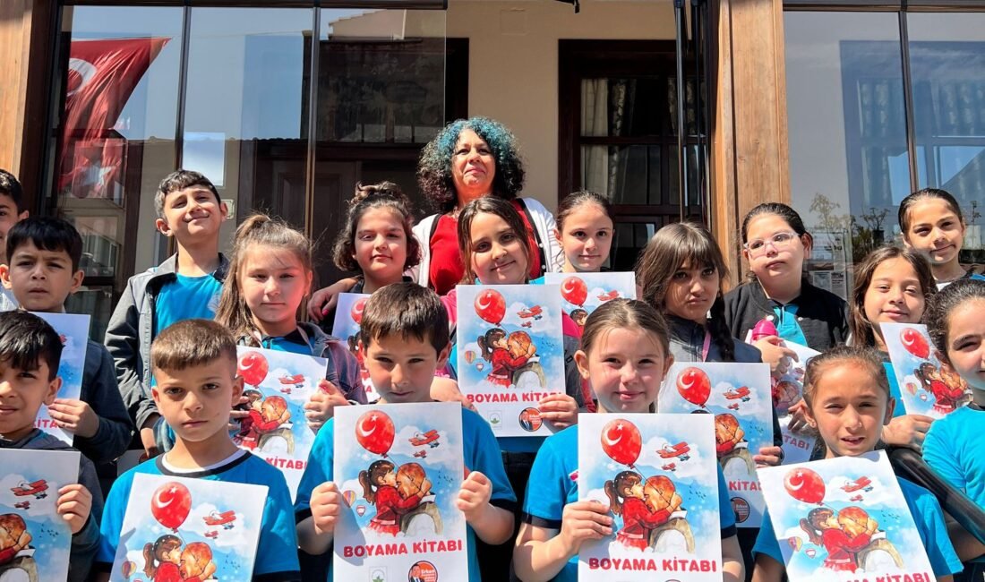 Osmangazi Belediyesi’nden çocuklara masal şöleni Osmangazi Belediyesi, çocukların zamanlarını eğitici ve eğlenceli bir şekilde geçirmeleri