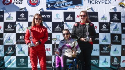 Osmangazi Belediyesi’ni ralli pistlerinde başarıyla temsil eden dünyadaki ilk ve