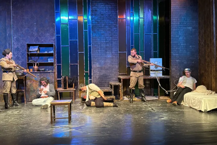 Bursa’nın en üretken özel tiyatrosu Kafa Sahne, yine ezber bozdu!