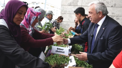 Nilüfer Belediyesi'nin 6 yıldır sürdürdüğü, "Fide Bizden Ürün Sizden" fide