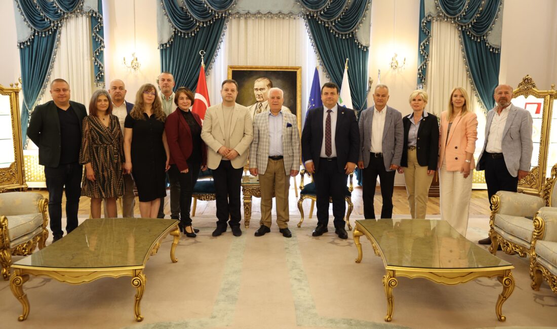 Bursa Büyükşehir Belediye Başkanı Mustafa Bozbey, kardeş şehir olan Bulgaristan’ın