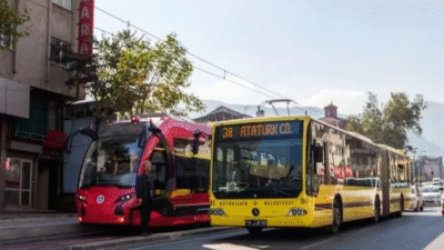  Bursa Büyükşehir Belediyesi, vatandaşların tören ve kutlamalara kolaylıkla ulaşabilmesi
