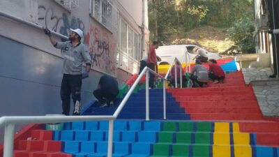 Bursa'da görüntü kirliliğine yol açan trafo binaları, istinat duvarları ve