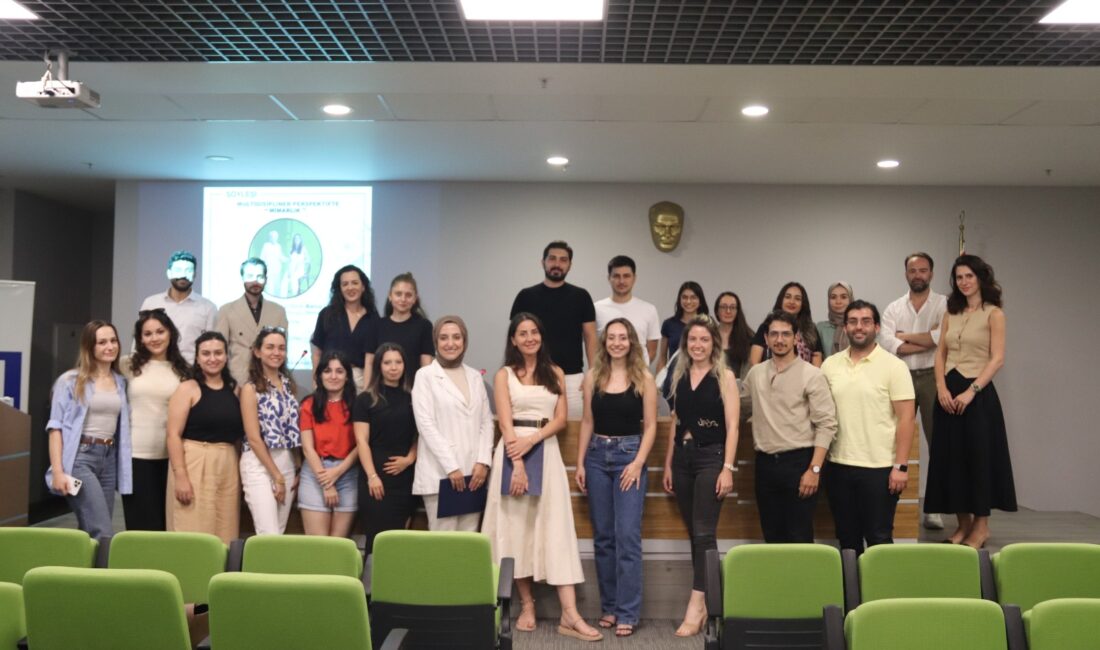 ‘Multidisipliner Perspektifte Mimarlık’ Söyleşisi TMMOB Mimarlar Odası Bursa Şubesi’nde gerçekleştirilen “Multidisipliner Perspektifte Mimarlık” konulu