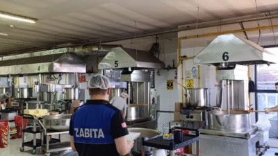 İnegöl Belediyesi Zabıta Müdürlüğü ekipleri, denetim faaliyetleri kapsamında pastane, tatlıcı