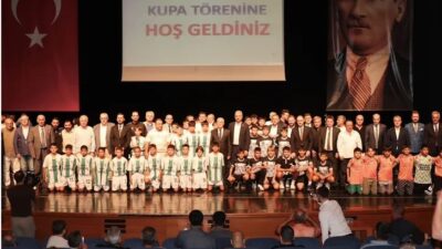 Bursa Amatör Spor Kulüpleri Federasyonu 2024-2025 Futbol Müsabakaları Kupa Töreni'nde