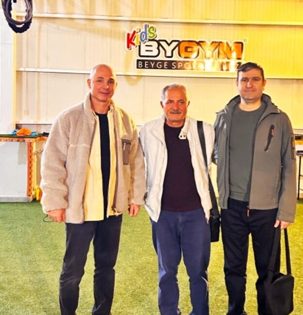 Sağlık hepimizin ortak meselesi ve de sorunu. Kaybedince anlıyoruz önemini,