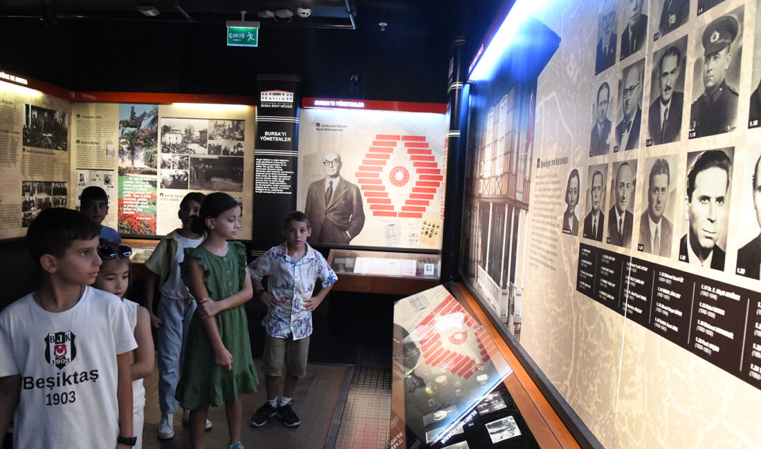 Osmangazi Belediyesi’nin “Minik Arkeologlar İş Başında” projesi kapsamında 7-11 yaş