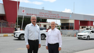 Cumhuriyet Halk Partisi Bursa İl Başkanı Nihat Yeşiltaş ve Bursa