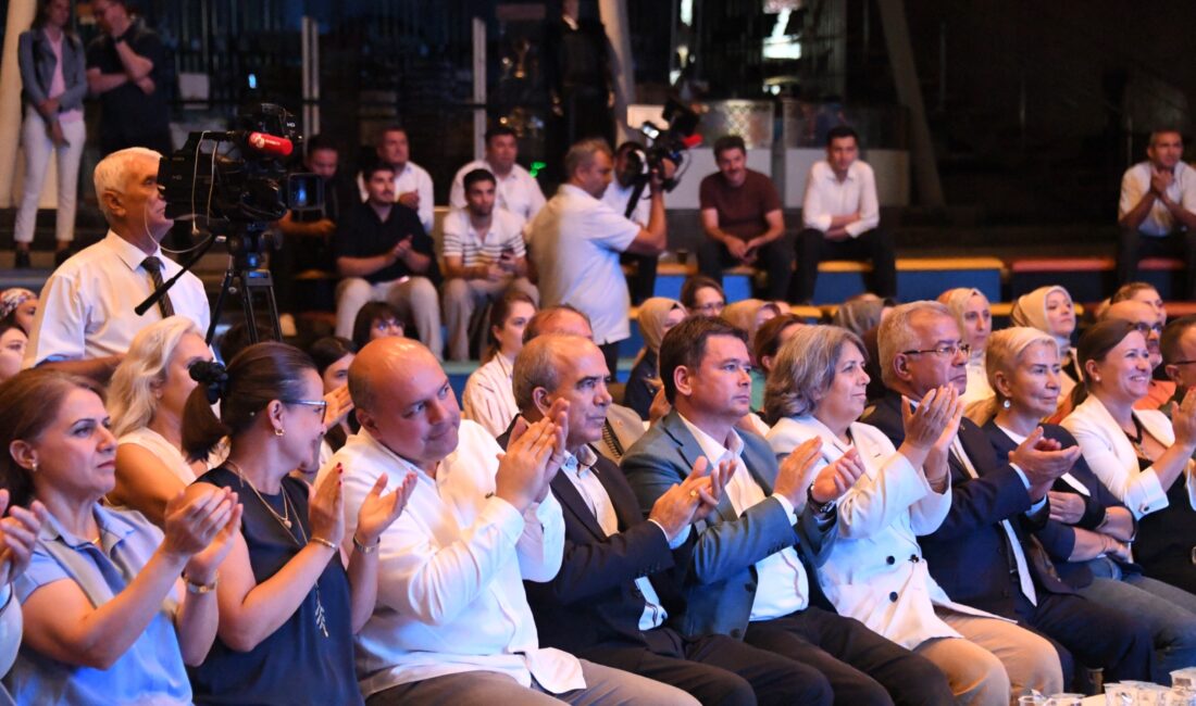 Osmangazi Belediyesi’nin 1 Eylül Dünya Barış Gününe özel düzenlediği konserde