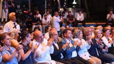 Osmangazi Belediyesi’nin 1 Eylül Dünya Barış Gününe özel düzenlediği konserde