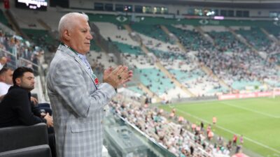 Büyükşehir Belediyesi, ‘Gençler ile Yeşil Beyaz Buluşmalar’ projesiyle gençleri Bursaspor