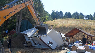 Osmangazi Belediyesi, kaçak yapılaşmaya karşı yürüttüğü kararlı mücadele kapsamında Yiğitali