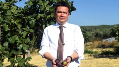 Bursa’yı dünya incir üretiminde zirveye taşıyan siyah incir, Osmangazi’de coşkulu