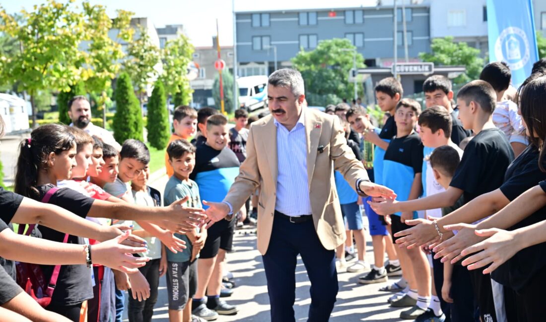 Yıldırım Belediyesi’nin Yaz Spor Okullarından 62 Bin 542 Öğrenci Yararlandı Yıldırım Belediyesi’nin 18 farklı branşta düzenlediği yaz spor okulları düzenlenen