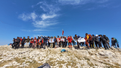 Bursa Dağcılık Kulüpleri 30 Ağustos Zafer Bayramı etkinlikleri kapsamında Uludağ