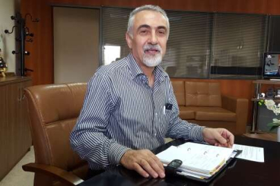 Ekrek Hayri Peker’in Kitabı Büyük Taarruz’un Başladığı Gün Raflarda Büyük Taarruz’un başladığı gün yeni kitabını okurlarla buluşturan Ekrek Hayri