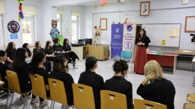  Kadına yönelik şiddetle mücadelede toplumsal bilincin artırılmasını hedefleyen Bursa