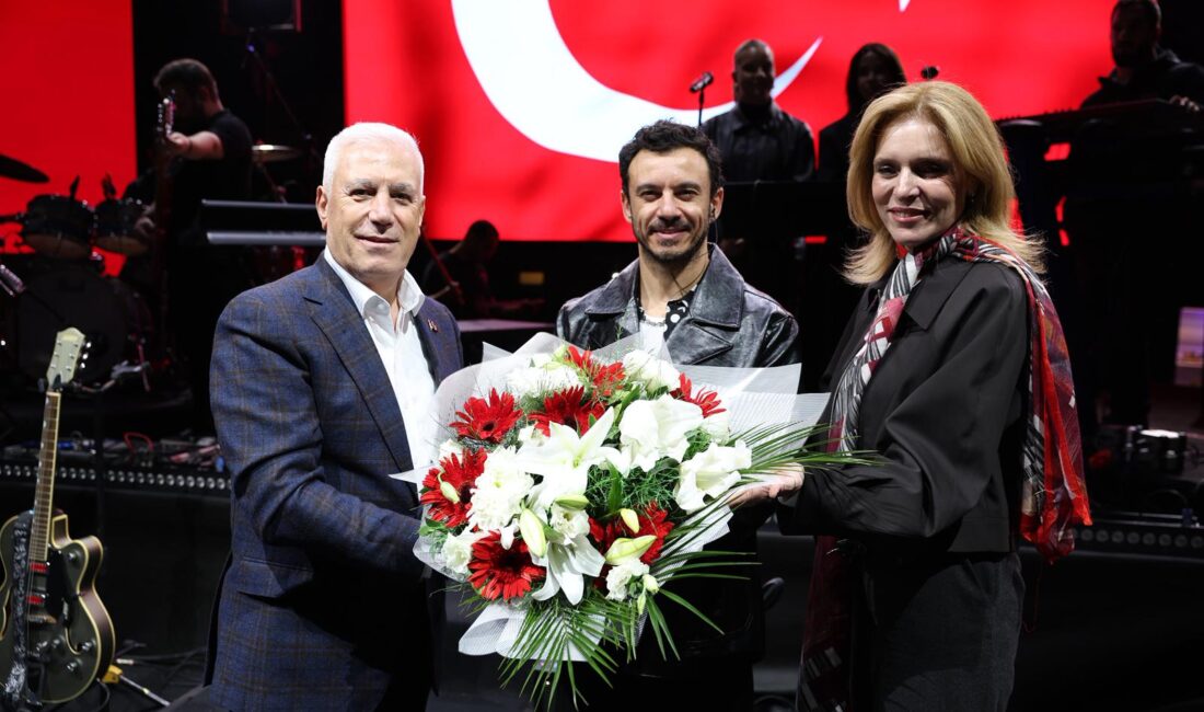 Bursa Büyükşehir Belediyesi, 29 Ekim Cumhuriyet Bayramı’nı kentin dört bir