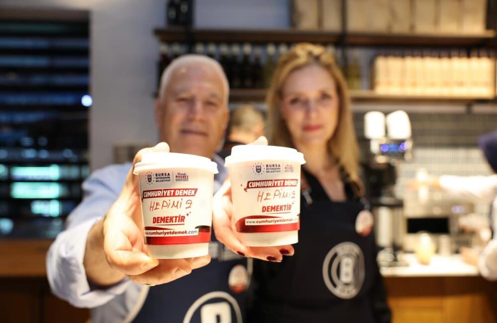 Bursa Büyükşehir Belediyesi tarafından hazırlanan birbirinden renkli programlarla 29 Ekim