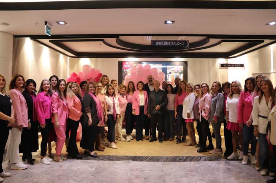BUİKAD’tan meme kanseri farkındalığına güçlü destek Bursa İş Kadınları ve Yöneticileri Derneği (BUİKAD), meme kanseri farkındalık