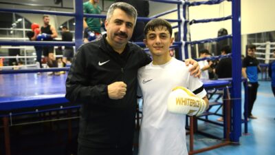 Yıldırım Belediyesi’nin, çocukların yıl boyu spor yapmalarına imkân sunmak amacıyla