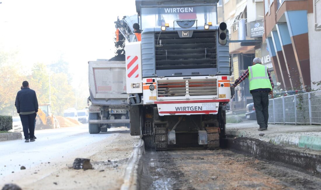 Bursa’da konforlu ulaşım için yoğun mesai Bursa’da konforlu ve kesintisiz ulaşım için altyapıdan üstyapıya kadar birçok