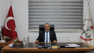 Türkiye Cumhuriyeti Devletimizin kurucusu, bağımsızlığımızın mimarı Ulu Önder Gazi Mustafa