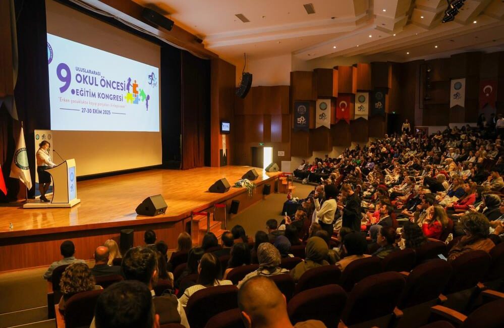  Bursa Uludağ Üniversitesi (BUÜ) Eğitim Fakültesi ev sahipliğinde düzenlenen