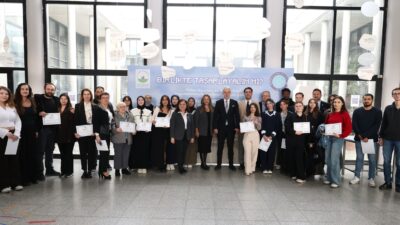 Osmangazi Belediyesi’nin Bursa Uludağ Üniversitesi iş birliğinde düzenlediği
‘Video Oyunları