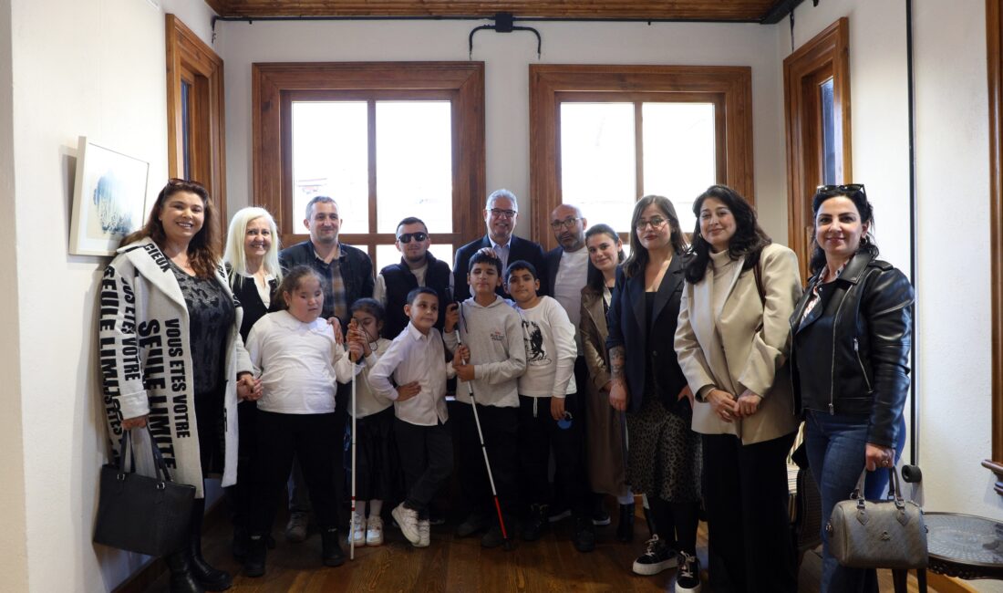 Mudanya Belediyesi, sanatı herkes için erişilebilir kılmak amacıyla Cumhuriyet Galerisi’nde