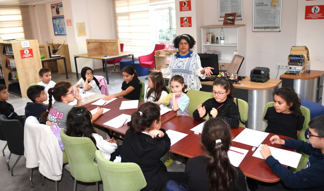 Osmangazi Belediyesi’nin hayata geçirdiği Küçük Yazarlar Atölyesi’ne katılan çocuklar, oyunlar