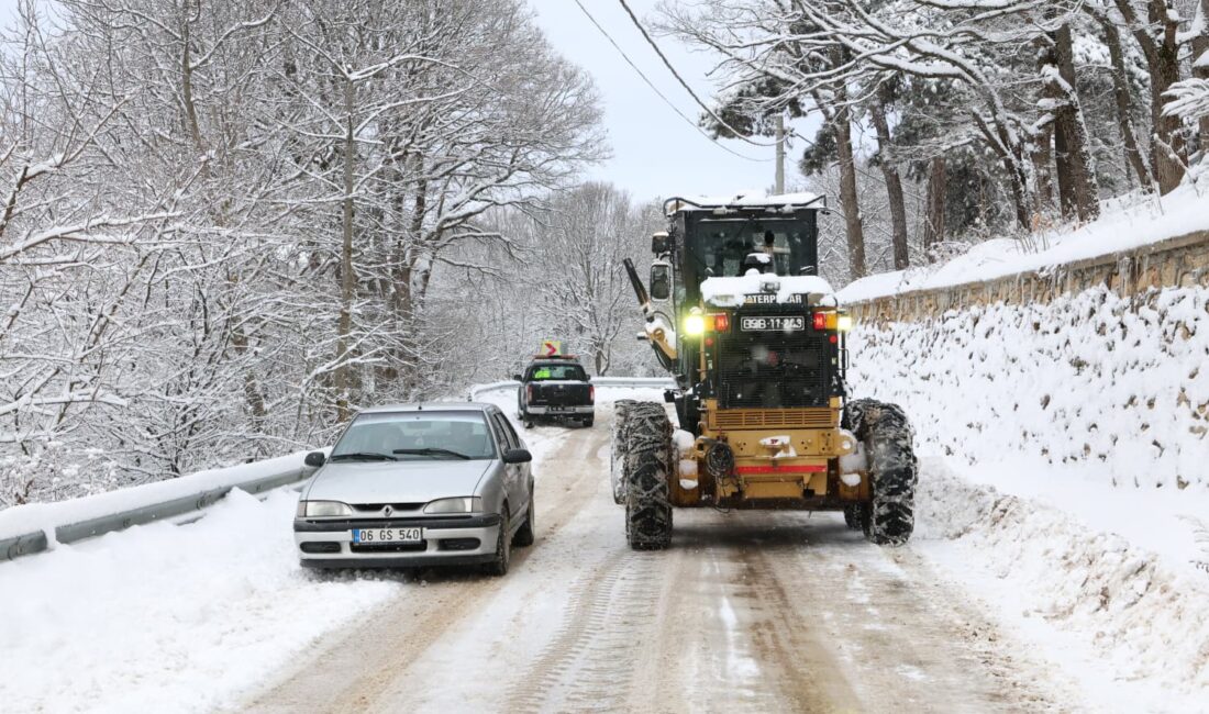 Osmangazi’de karla kapanan yollara anında müdahale Osmangazi Belediyesi, kar yağışının etkili olmasıyla birlikte ilçe genelinde sorumluluk