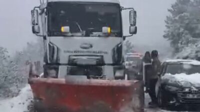 Bursa Büyükşehir Belediyesi, etkisini artıran kar yağışına rağmen kent genelinde