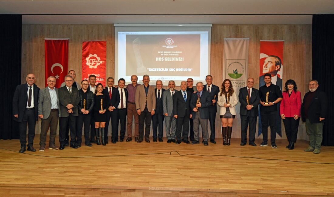 Kuruluşunun 36’ncı yıldönümünü kutlayan Çağdaş Gazeteciler Derneği (ÇGD) Bursa Şubesi,