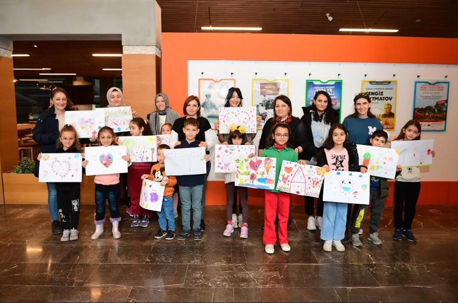 Çocukların gelişimine büyük önem veren Osmangazi Belediyesi, Anne Çocuk Sanat