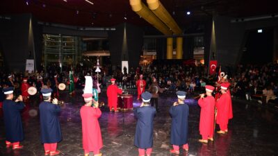 Tarihi değerlere sahip çıkan ve kültür mirasını gelecek nesillere aktaran