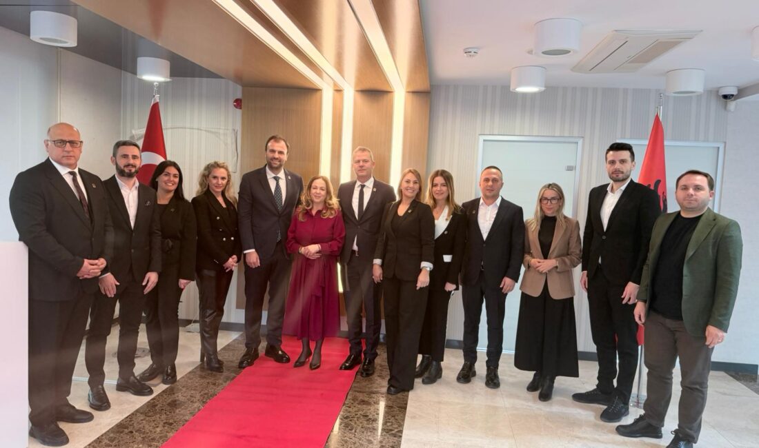 Arnavut İş İnsanları Derneği (ARNİAD), Ankara’da bir dizi resmi ziyarette