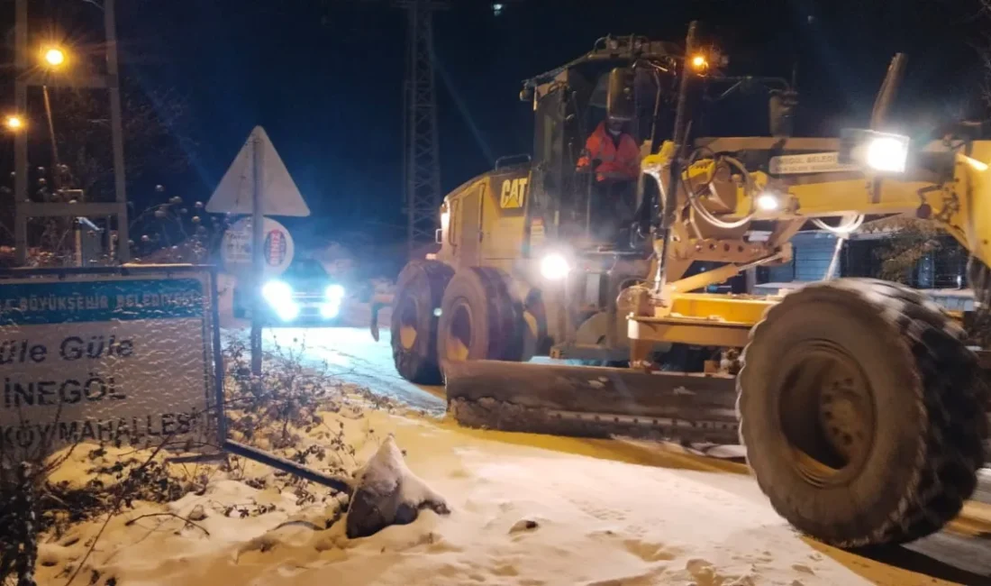 İnegöl Belediyesi Karla Mücadele İçin Teyakkuzda İnegöl’de dün başlayan kar yağışı özellikle yüksek kesimlerde etkili olurken,