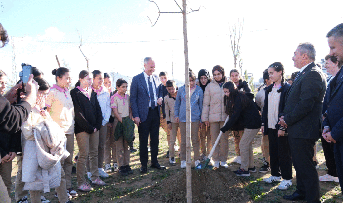 İnegöl Belediyesi Akhisar Mahallesi Akkanal Sokak’ta 2 parçadan oluşan toplam