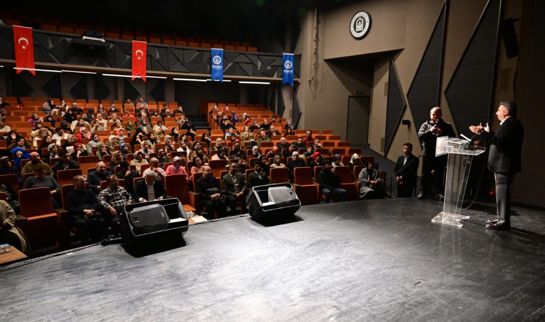 Yıldırım’da Mevlana’ya Vefa Gecesi Yıldırım Belediyesi, Hz. Mevlana’nın 752’inci vuslat yıl dönümü dolayısıyla Prof.