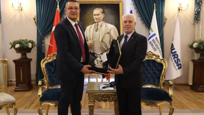 Bursa Büyükşehir Belediye Başkanı Mustafa Bozbey, Sırbistan Sancak Milletvekili Muammer