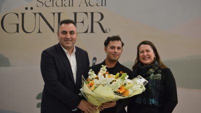 Bursa Büyükşehir Belediyesi, Ressam Serdar Acar’ın eserlerini ‘Günler’ isimli sergiyle