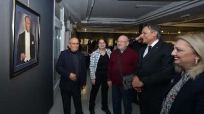 Bursa Kent Konseyi Ressamlar Çalışma Grubu’nun hazırladığı ‘Yeni Yıla Merhaba’