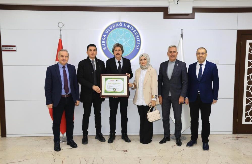BUÜ’den sıfır atık kararlılığı Bursa Uludağ Üniversitesi (BUÜ), "Sıfır Atık" vizyonu doğrultusunda çevre dostu