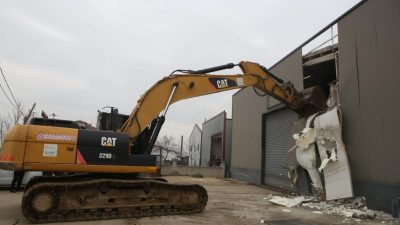 Nilüfer Belediyesi yıkım ekipleri, Tahtalı ve Yaylacık Mahallesi’nde toplam bin